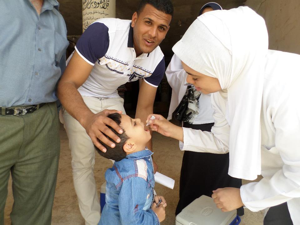 وكيل وزارة الصحة يتفقد أعمال حملة تطعيم شلل الاطفال  (9)