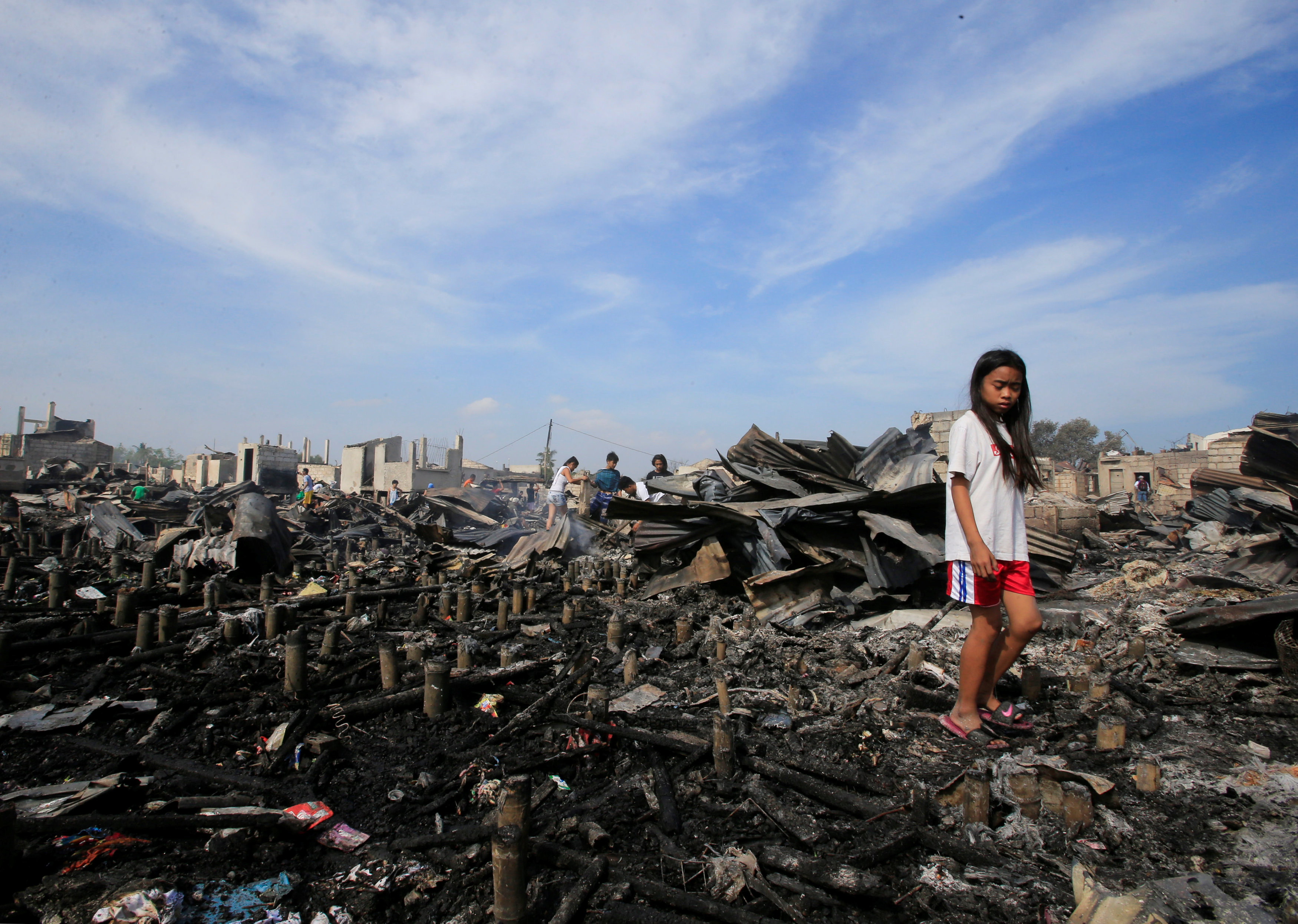 حريق هائل يلتهم عشرات المنازل فى الفلبين