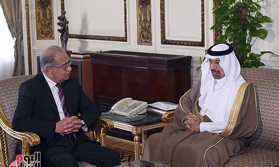 شريف إسماعيل رئيس الوزراء يلتقى وزير الطاقة السعودى خالد الفالح (1)