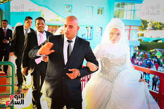 حفل زفاف جماعى لـ 104عريس وعروسة من الأيتام فى دريم بارك (7)