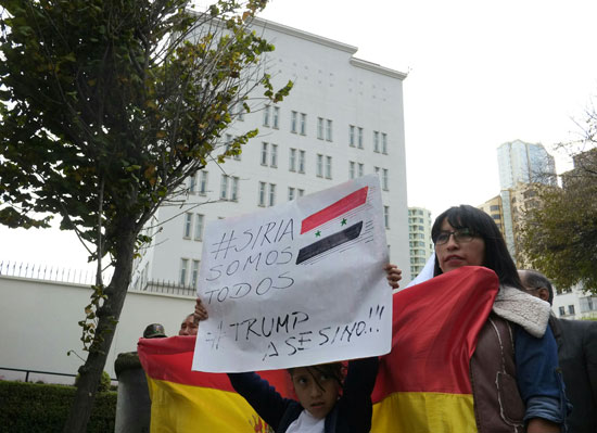 مظاهرات أمام السفارة الأميركية فى لاباز ببوليفيا