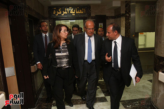 وزيرا الصحة والتضامن الاجتماعى فى زيارة لمصابى تفجير الإسكندرية (57)