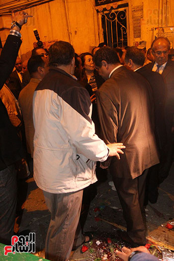 وزيرا الصحة والتضامن الاجتماعى فى زيارة لمصابى تفجير الإسكندرية (44)