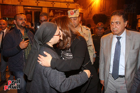 وزيرا الصحة والتضامن الاجتماعى فى زيارة لمصابى تفجير الإسكندرية (43)