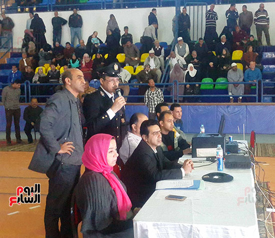 مسئولو مديرية الأمن ببورسعيد يعلنون أسماء الفائزين بالحج