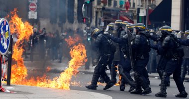 اشتباكات الشرطة الفرنسية ومتظاهرين فى عيد العمال