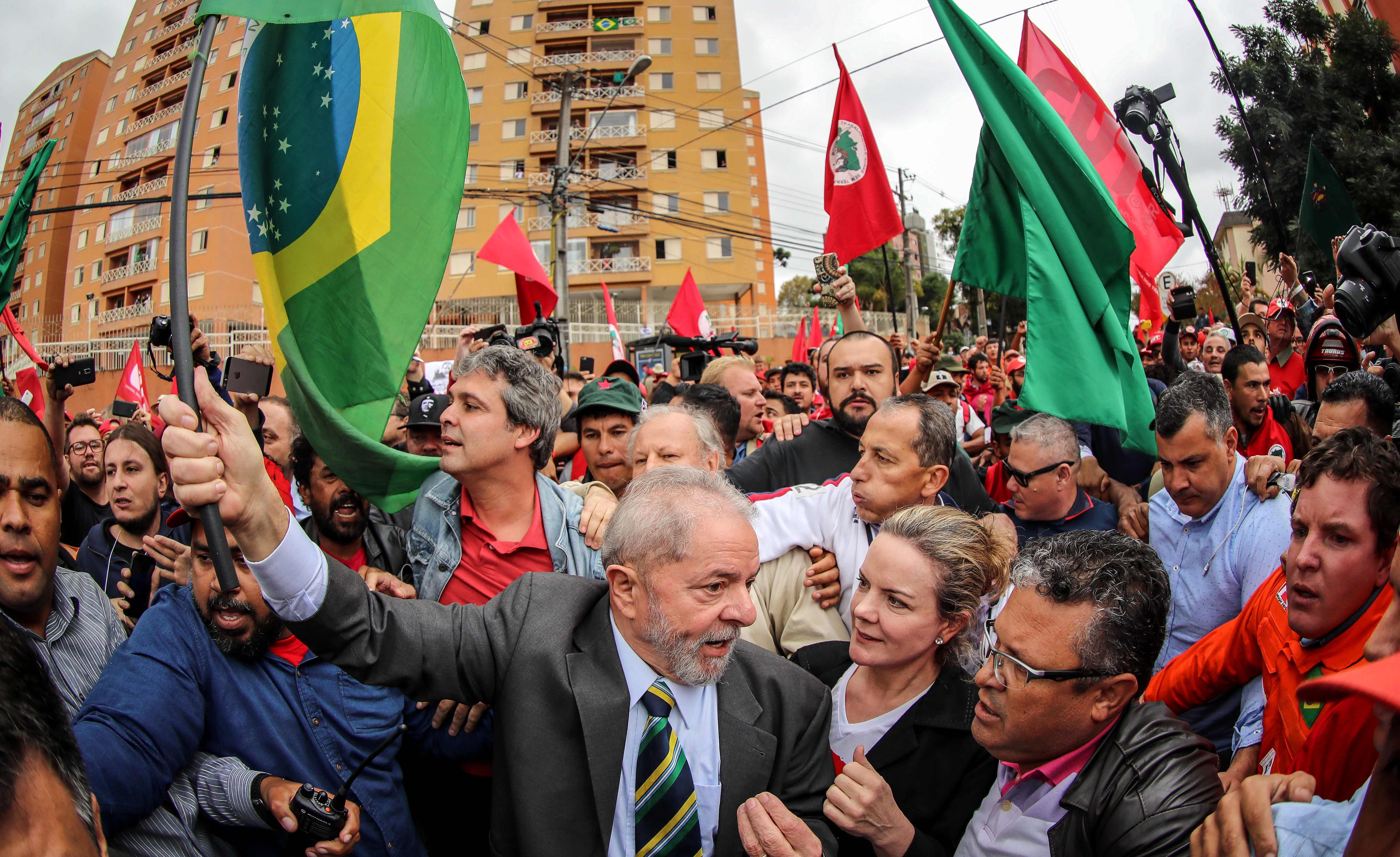 أنصار الرئيس البرازيلى الأسبق لويس ايناسيو لولا دا سيلفا