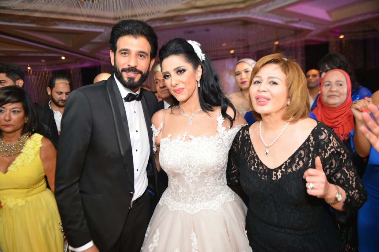 حفل زفاف الفنانة حنان مطاوع