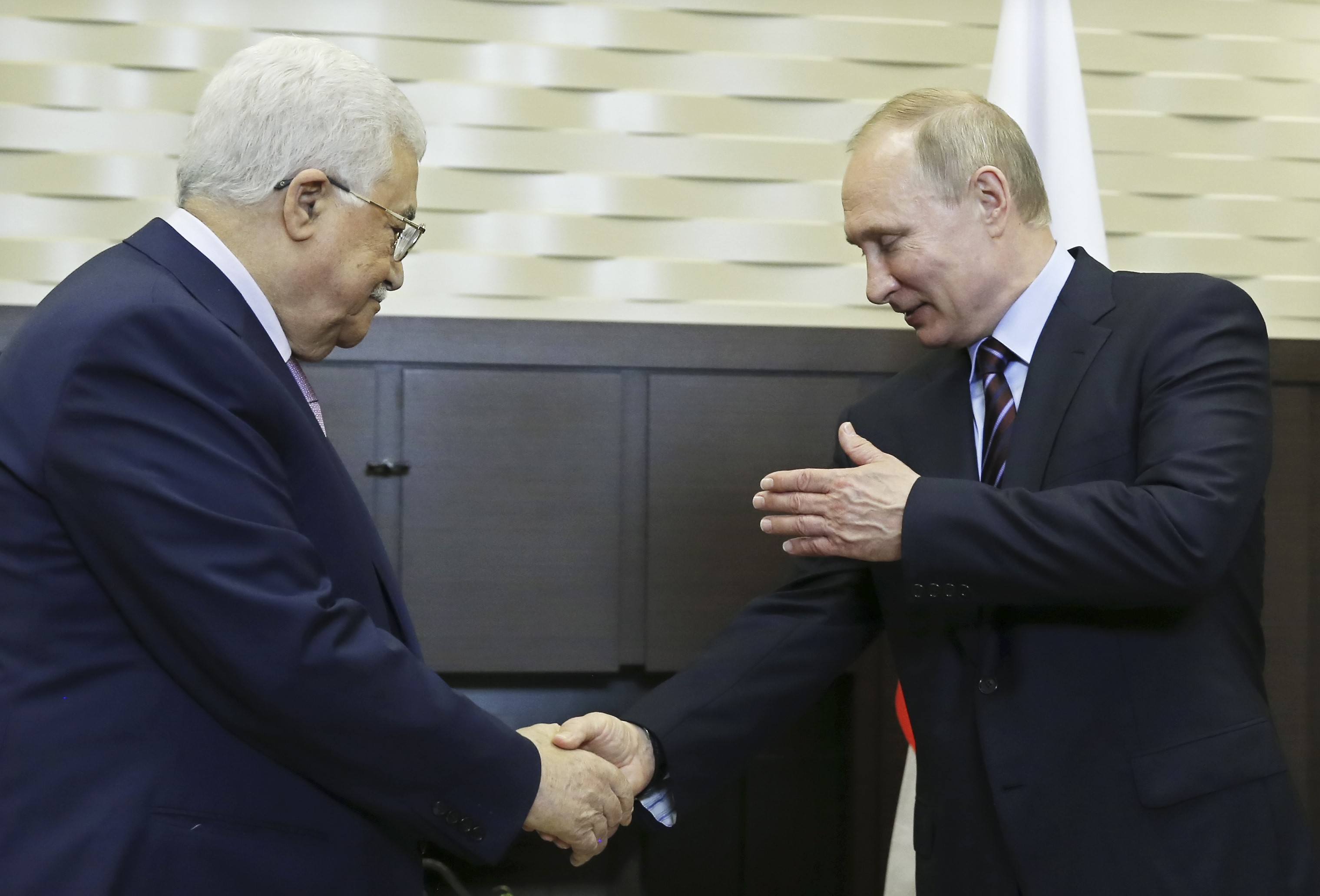 الرئيس الروسى يستقبل نظيره الفلسطينى
