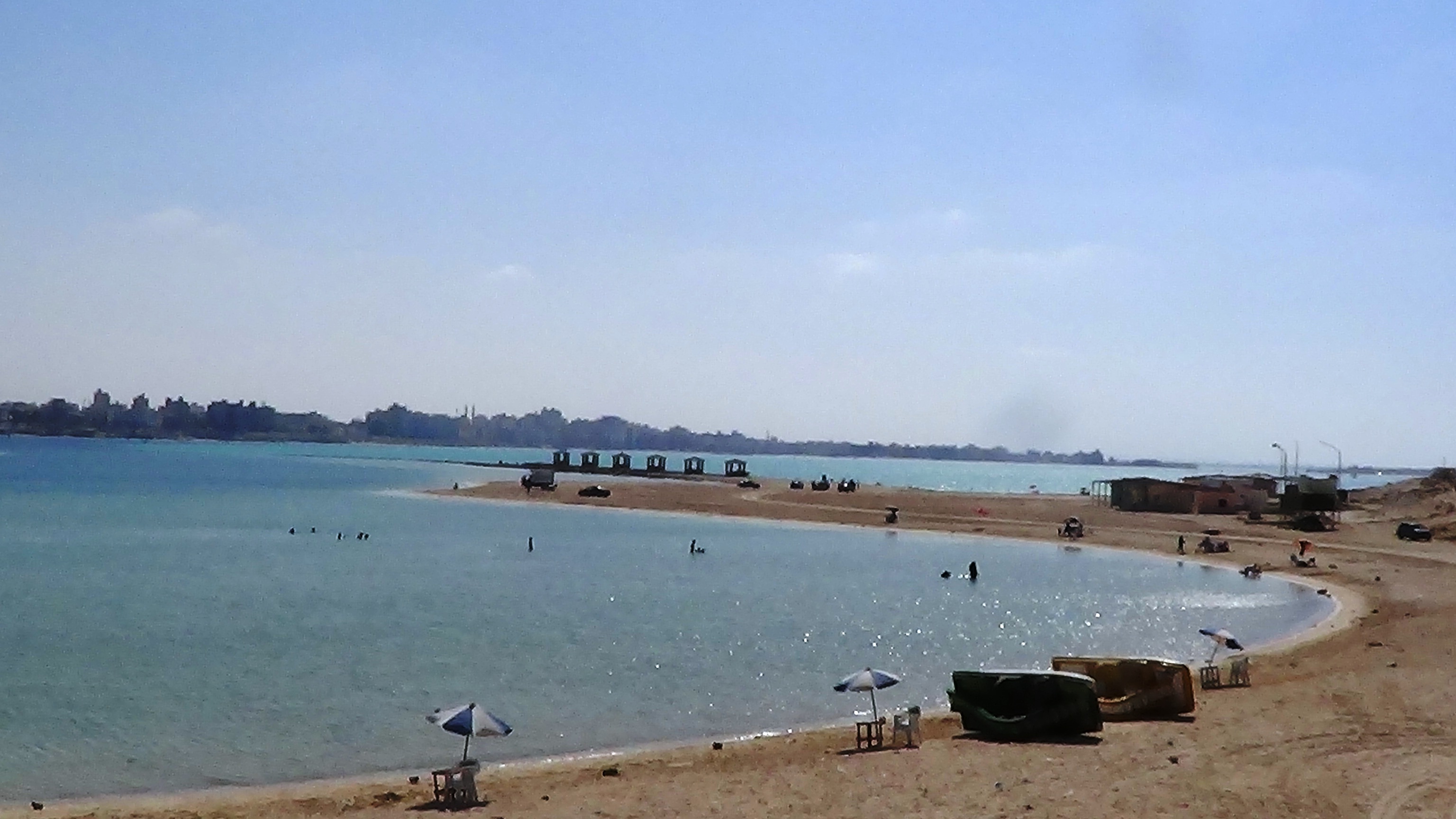 شاطئ روميل من أكثر الشواطئ ازدحاما خلال المصيف