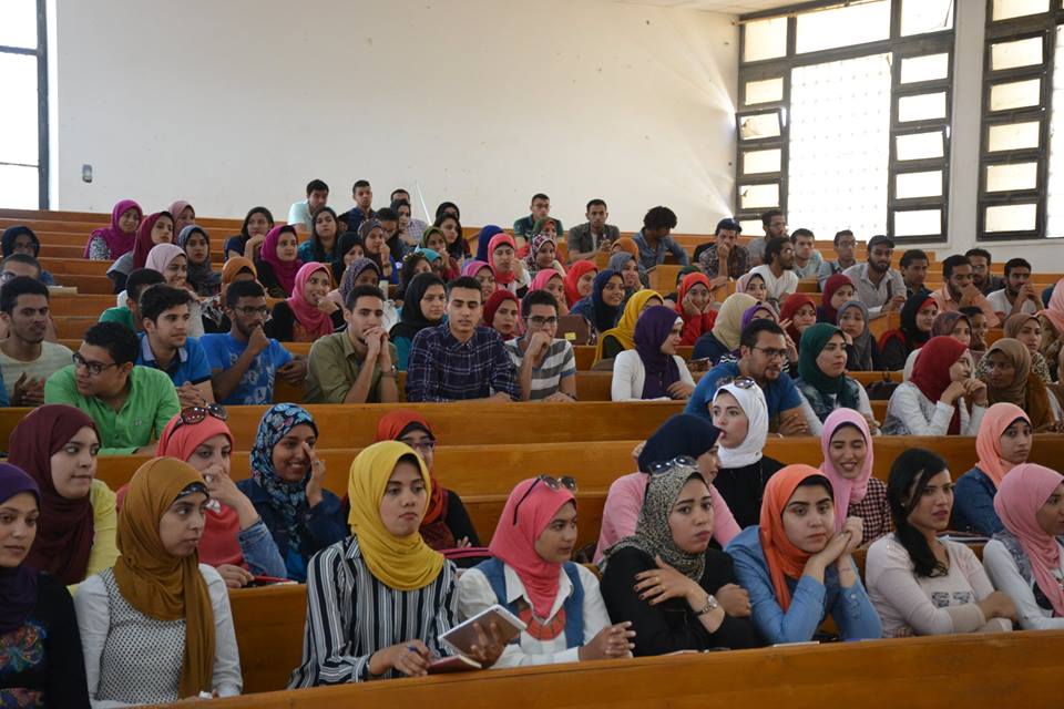 طلاب جامعة السويس طلاب جامعة السويس
