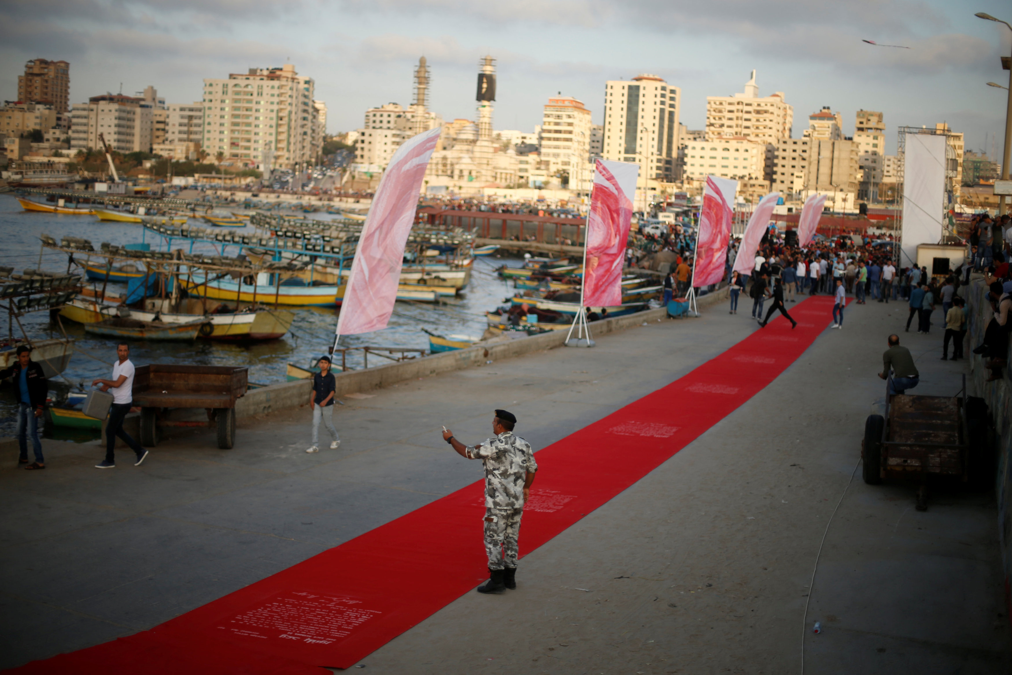 مهرجان السجادة الحمراء علي بحر غزة