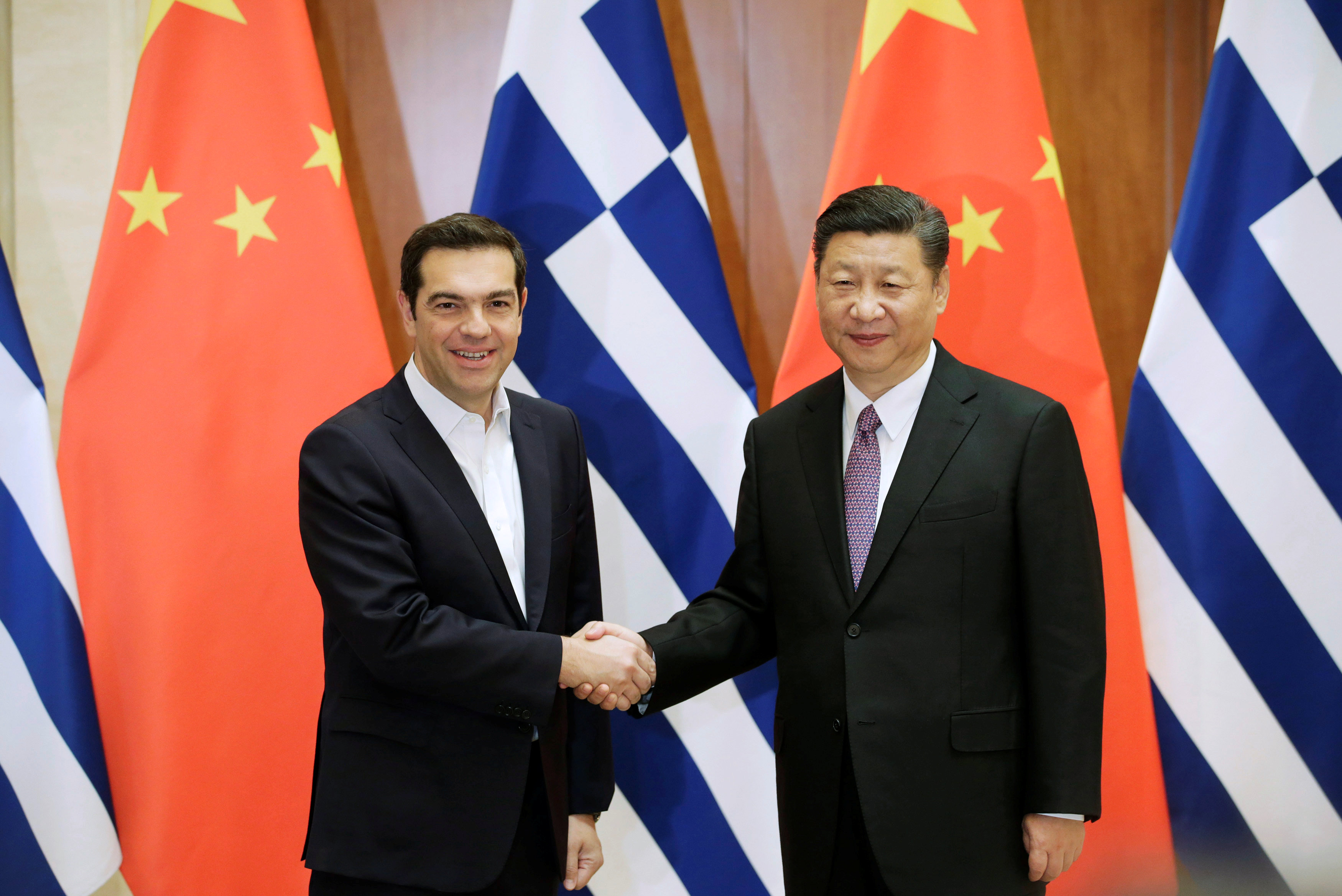 الرئيس الصينى يستقبل رئيس وزراء اليونان بمنتدى الطريق والحزام