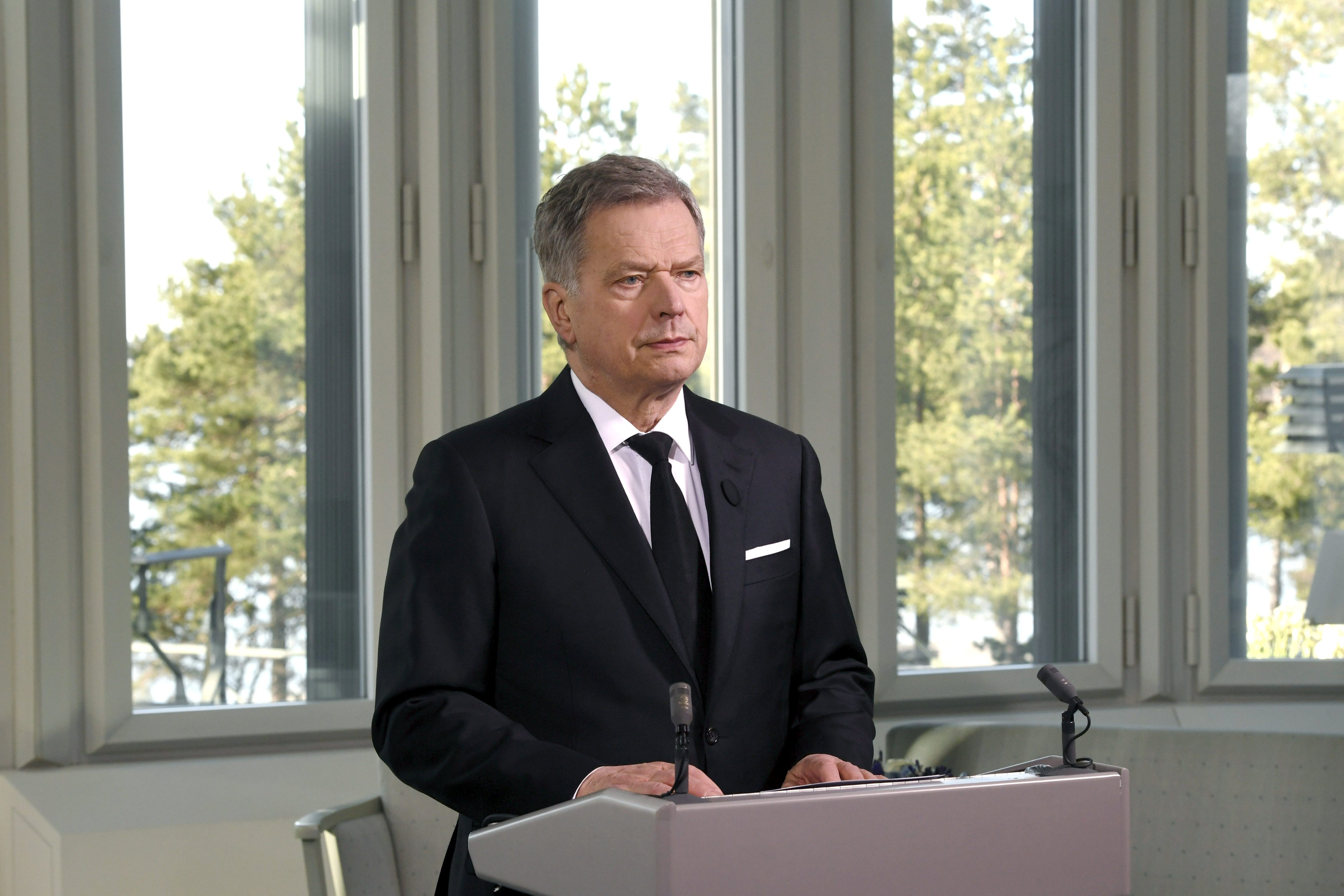 رئيس فنلندا الحالى يلقى خطاب بمناسبة رحيل ماونو كوفيستو