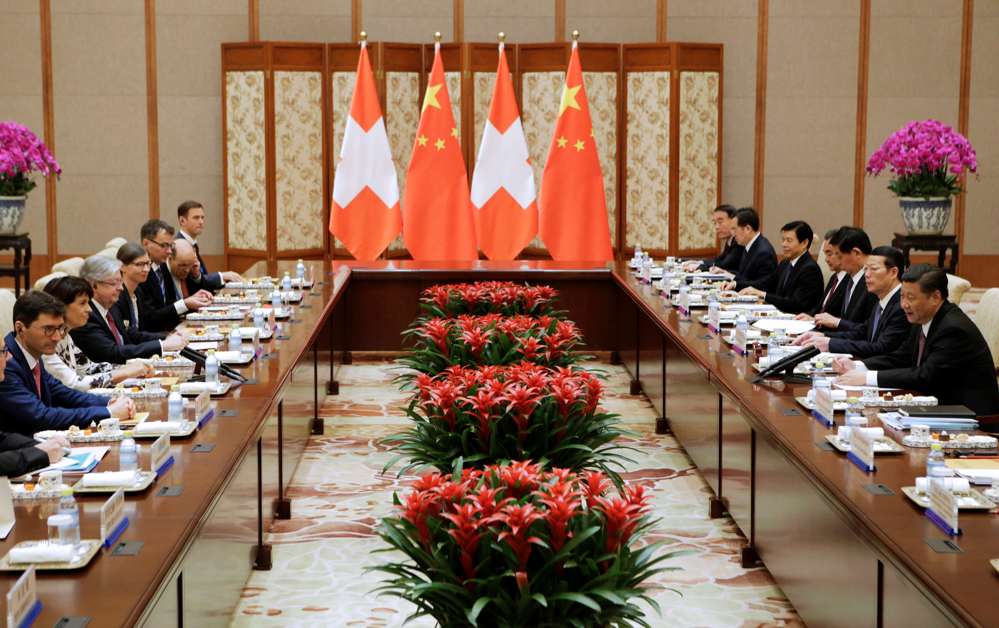 رئيسا الصين وسويسرا يحضران لقاء مشتركا للبلدين فى بكين