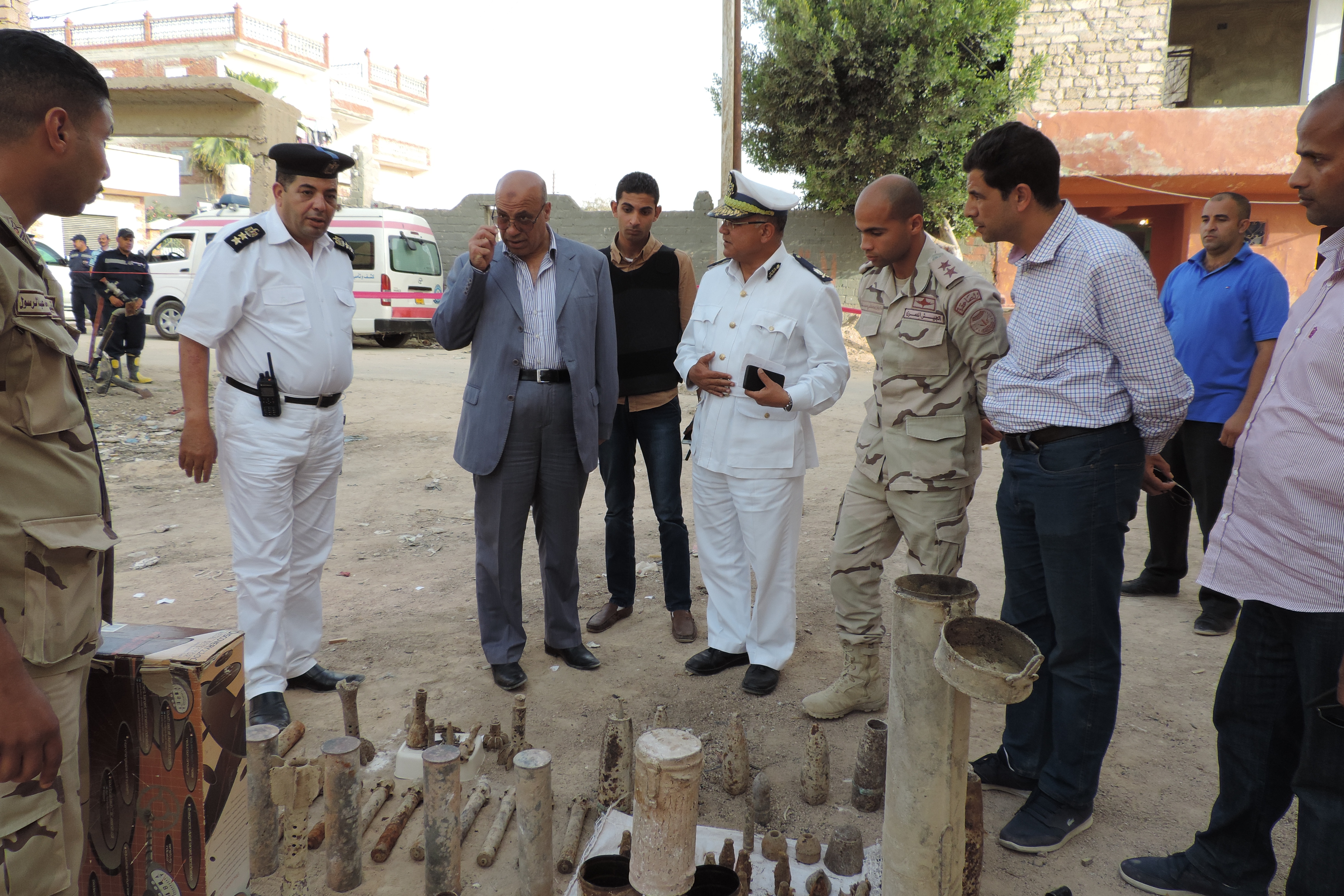 ضبط عاطل بحوزته كمية كبيرة الذخيرة الخفيفة والثقيلة  (3)