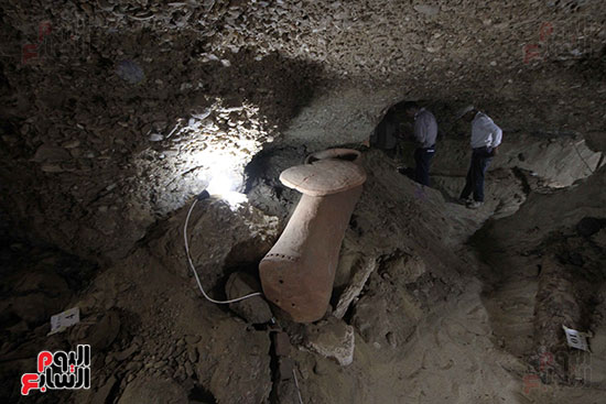 اكتشاف أول مقبرة فى تاريخ مصر الوسطى تضم 18 مومياء بالمنيا (25)