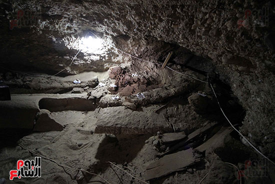 اكتشاف أول مقبرة فى تاريخ مصر الوسطى تضم 18 مومياء بالمنيا (27)