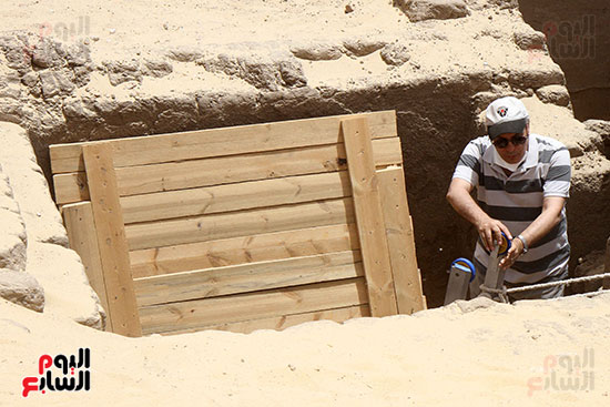 اكتشاف أول مقبرة فى تاريخ مصر الوسطى تضم 18 مومياء بالمنيا (32)