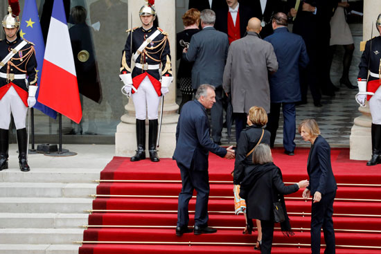 فرانسوا بايرو رئيس الحزب الوسطى لحركة المودم يصل إلى قصر الإليزيه