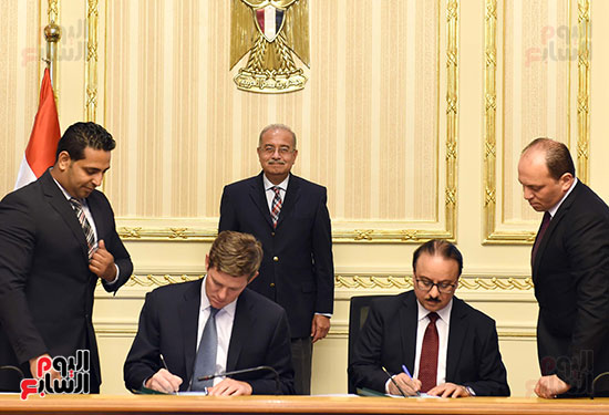 رئيس الوزراء يشهد توقيع اتفاقية تعاون بين مصر وشركة فيزا العالمية  (3)