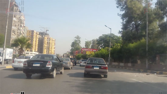 تباطؤ حركة السيارات أعلى محاور القاهرة والجيزة (2)