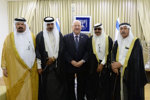 الرئيس الإسرائيلي يستقبل شيوخ عشائر الأردن