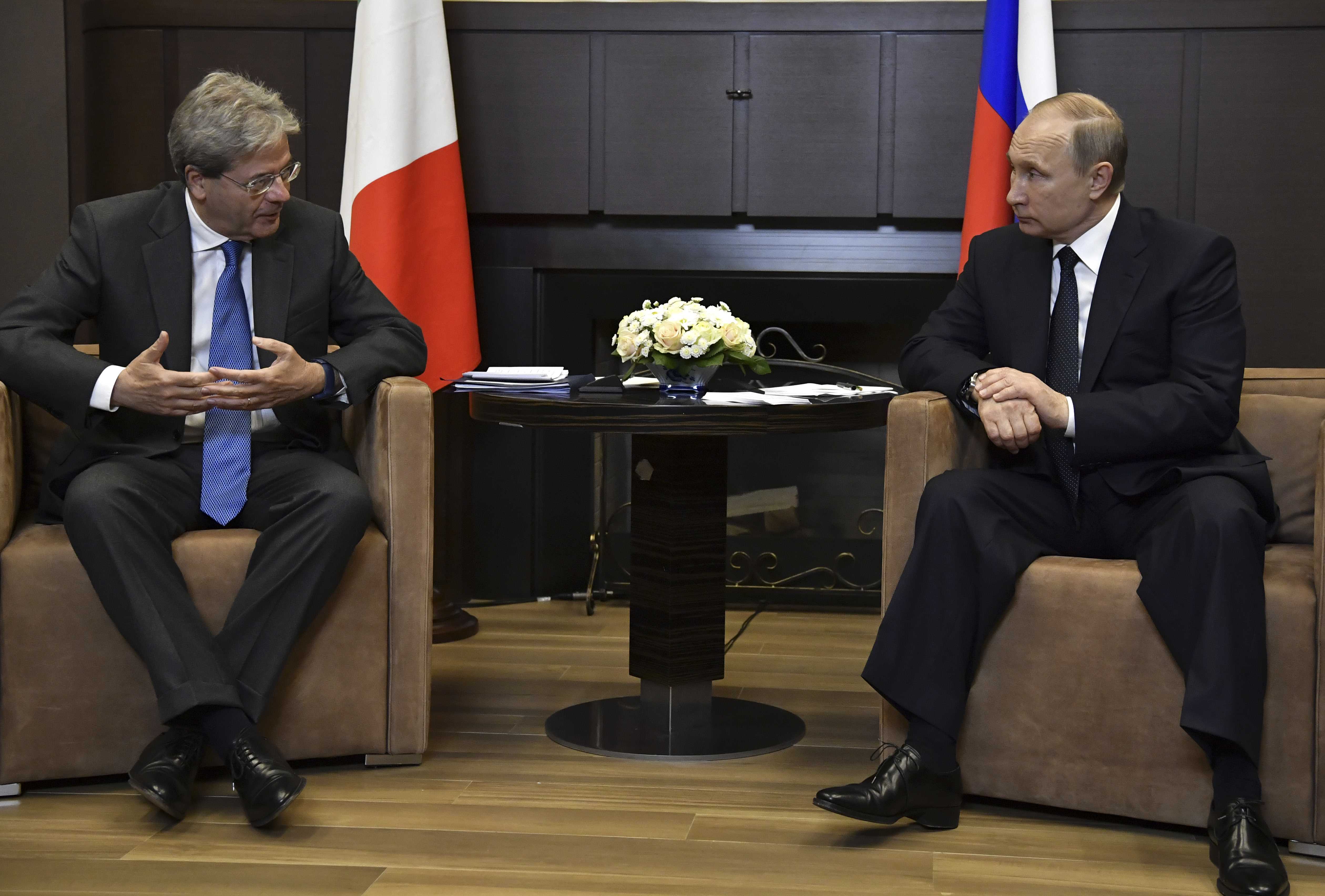 اجتماع الرئيس الروسى ورئيس الوزراء الإيطالى