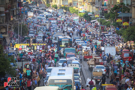 الباعة الجائلون ينتشرون بالعتبة وشارع الجيش بباب الشعرية (9)