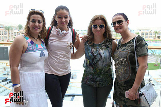 عائلة رونالدو تصل شرم الشيخ لحضور حفل افتتاح أكبر أكوا بارك بالشرق الأوسط (19)