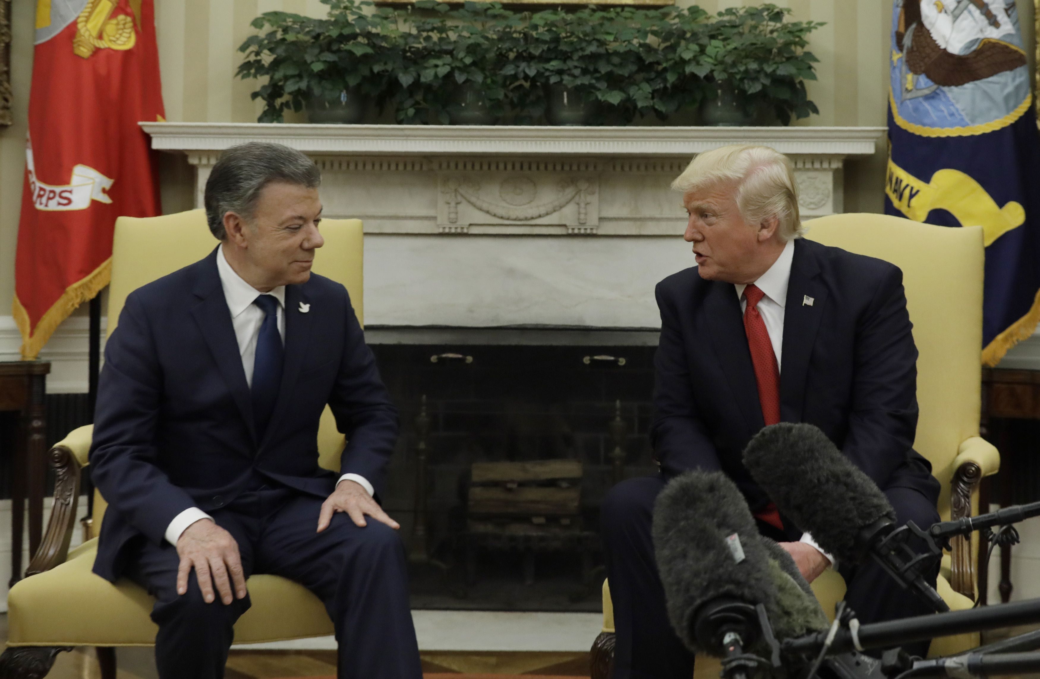 مباحثات ثنائية بين رئيسا أمريكا وكولومبيا