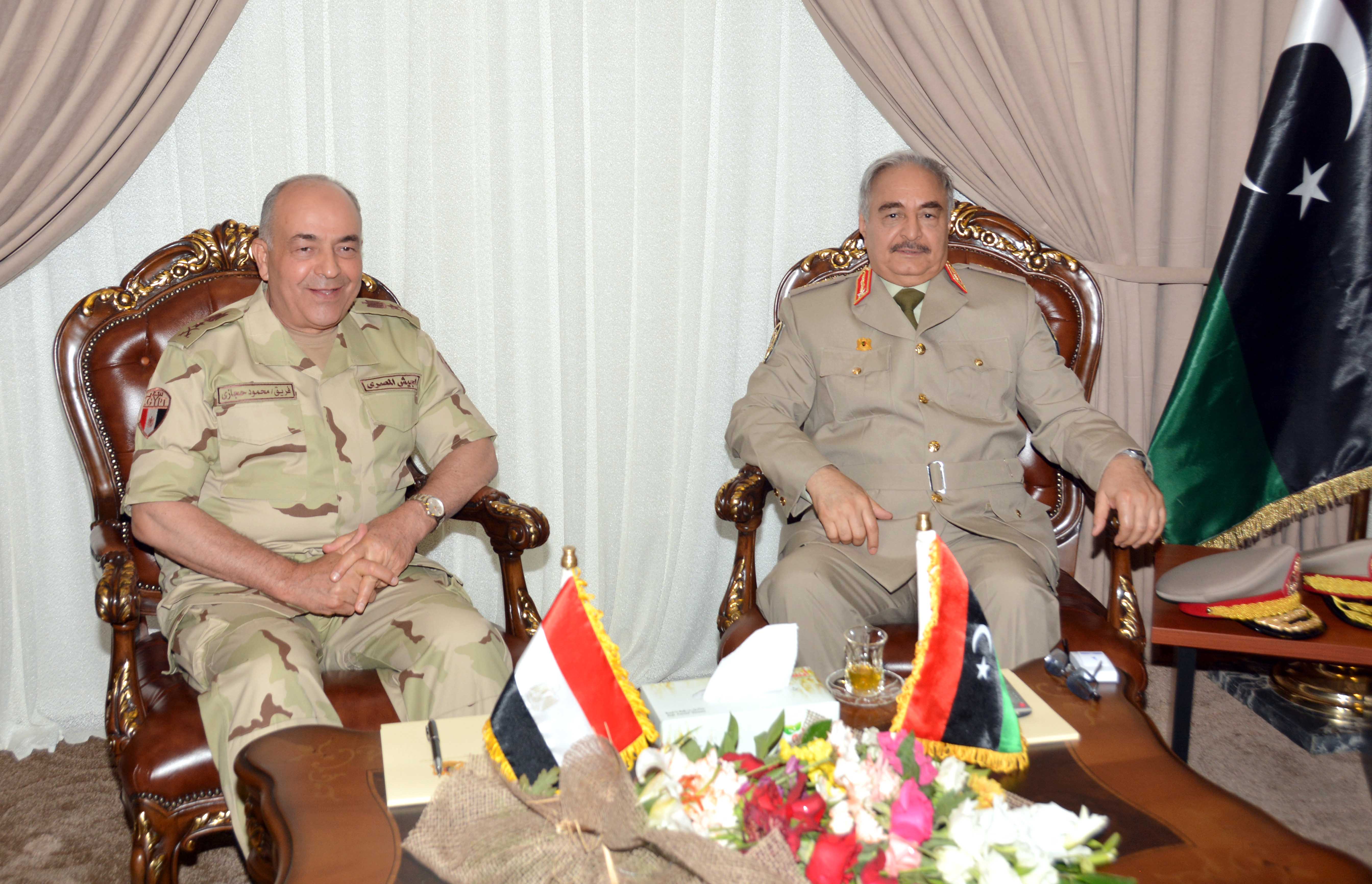 رئيس الأركان يشارك فى احتفال الجيش الليبى (5)