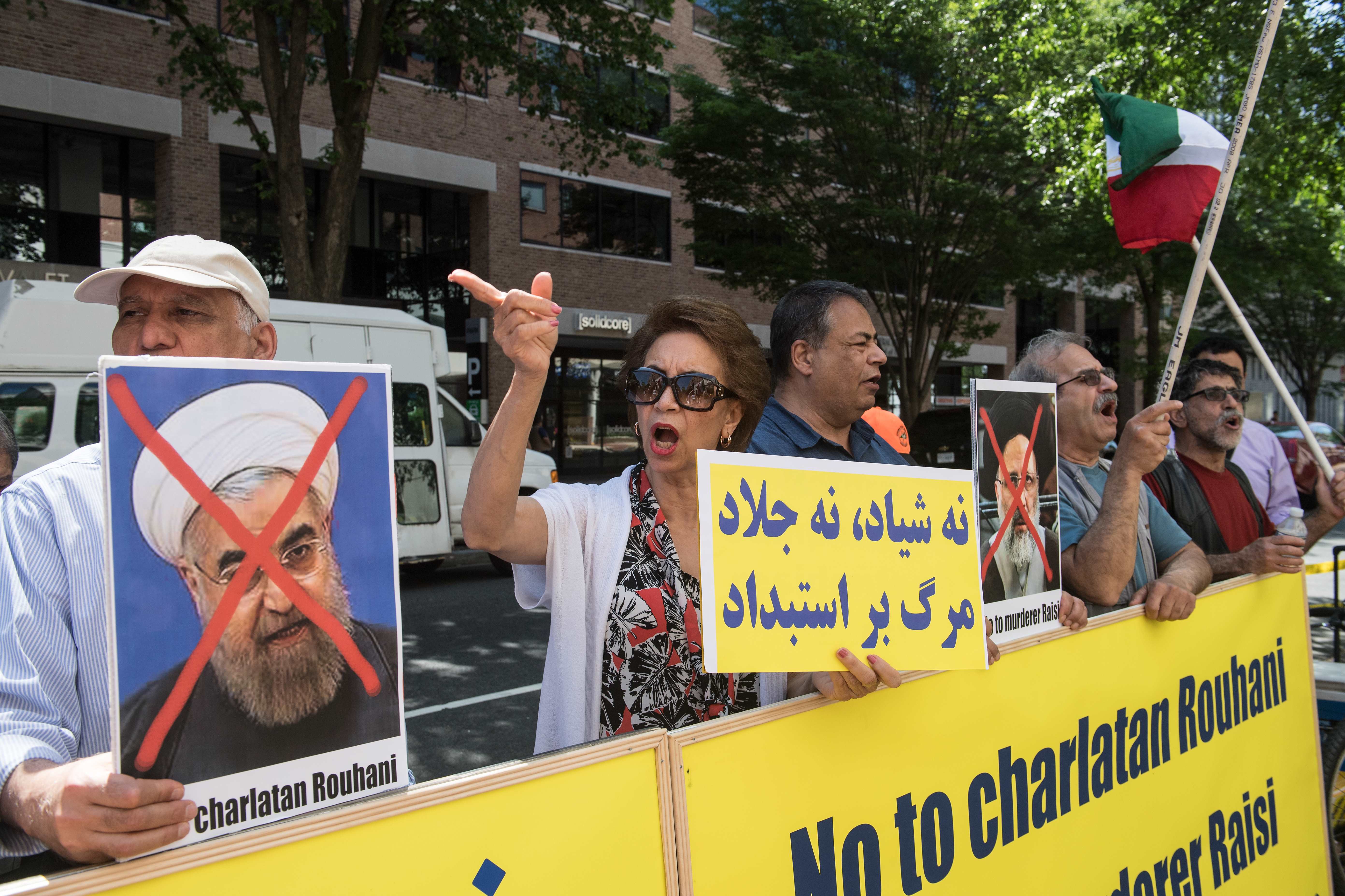 مظاهرات ضد روحاني في أمريكا