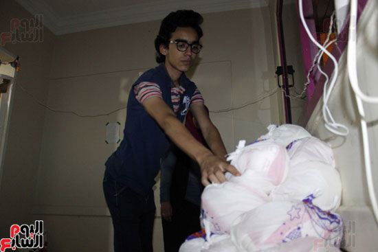 توزيع أكياس المواد الغذائية  شنط رمضان (7)