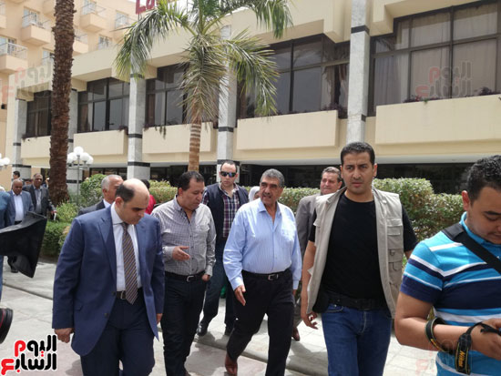 وزير قطاع الأعمال العام يبحث مع محمد بدر خطة نهضة الأقصر