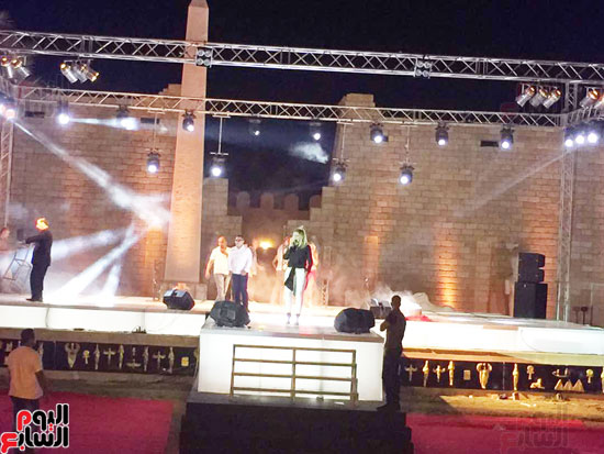 البروفة الغنائية لشقيقة رونالدو قبل حفل افتتاح أكوا بارك بشرم الشيخ (6)