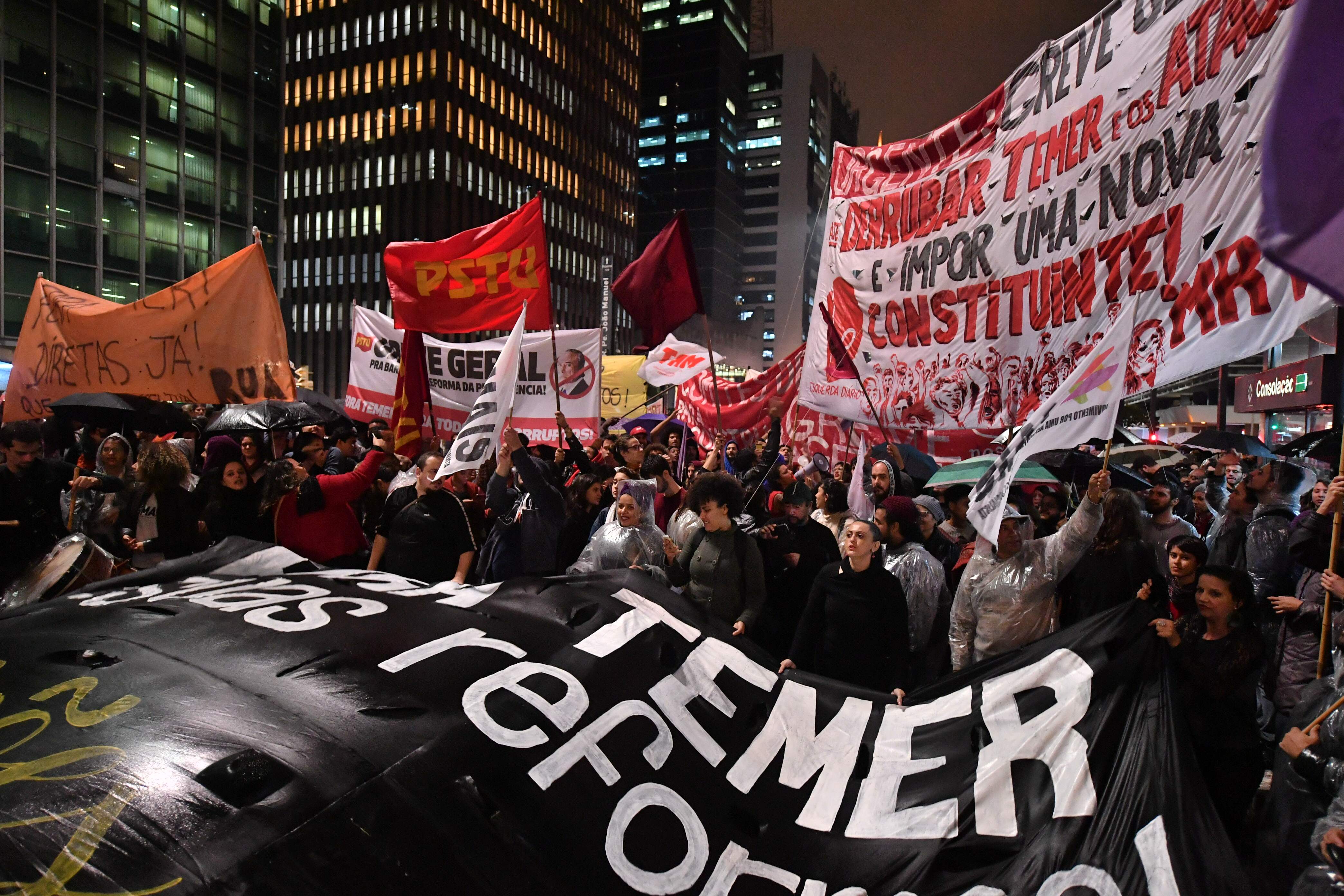 مظاهرات حاشدة فى البرازيل