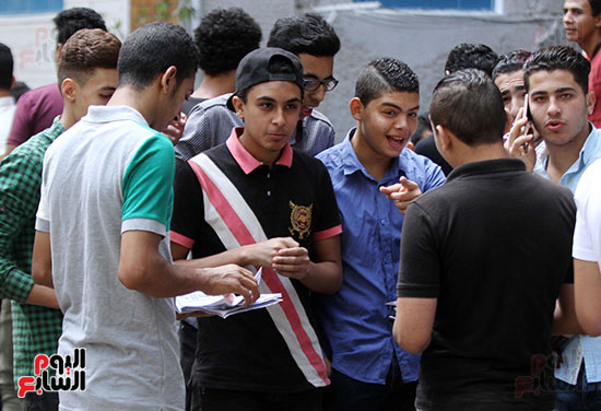 امتحانات الدبلومات الفنية (6)