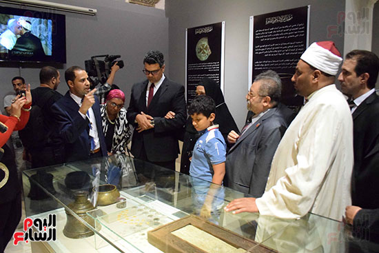افتتاح معرض ترنيمة وأذان فى الفن الإسلامى بـ35 قطعة أثرية (19)