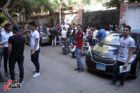 امتحانات الدبلومات الفنية (8)