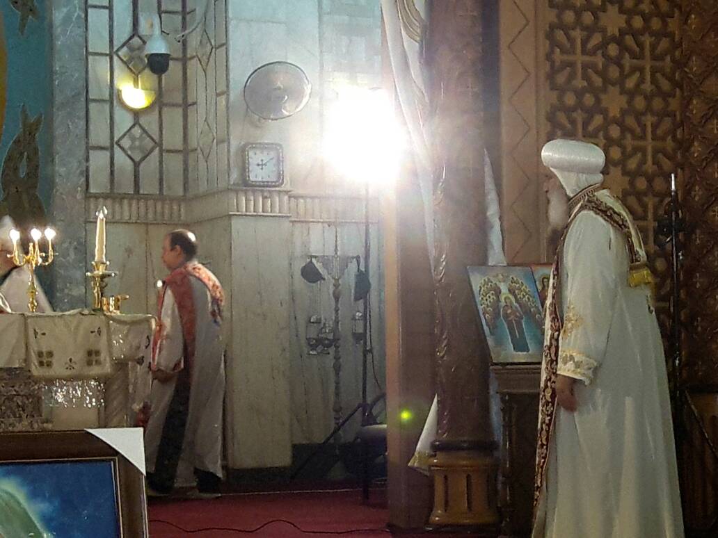  صورة من داخل الكنيسة