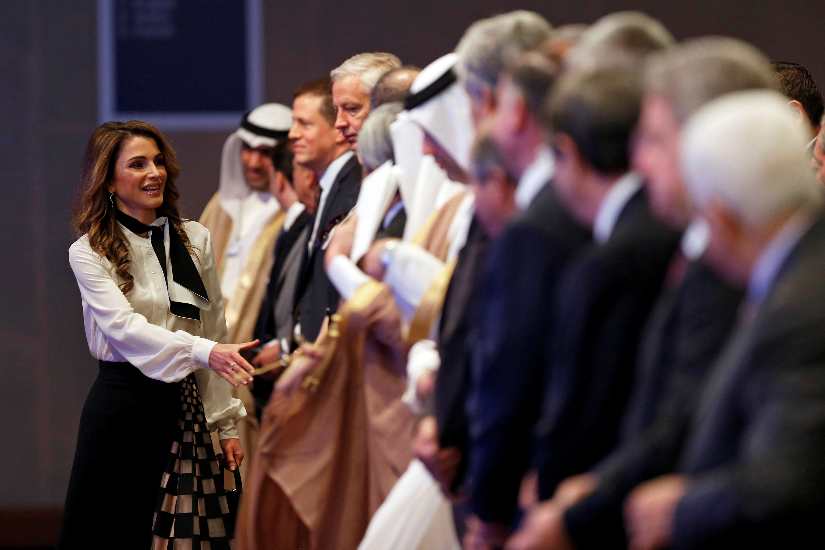 وصول الملكة رانيا إلى مقر انعقاد المنتدى الاقتصادى العالمى