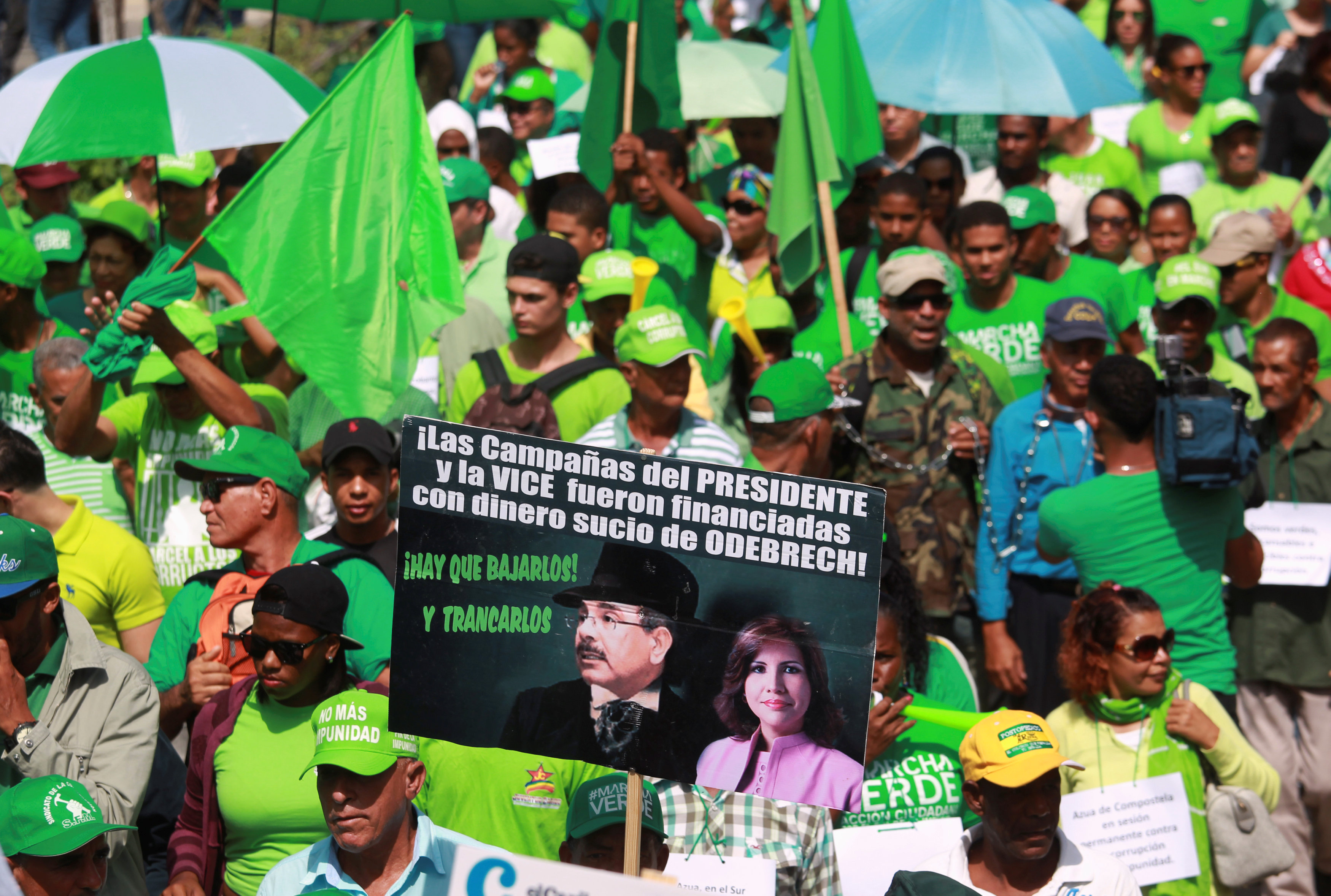 الاحزاب البرازيلية تتظاهر ضد الرئيس ميشيل تامر