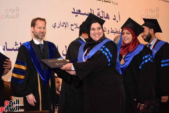 بالصور.. جامعة إسلسكا تستعرض مشكلات الجهاز الإدارى بالدولة فى فيلم 