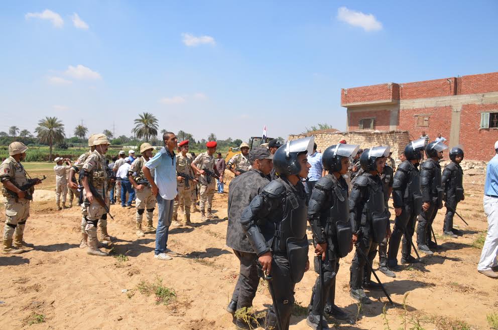 قوات الأمن أثناء الحملة