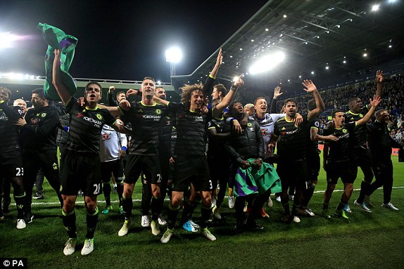 1494622961890_lc_galleryImage_Chelsea_players_celebrate