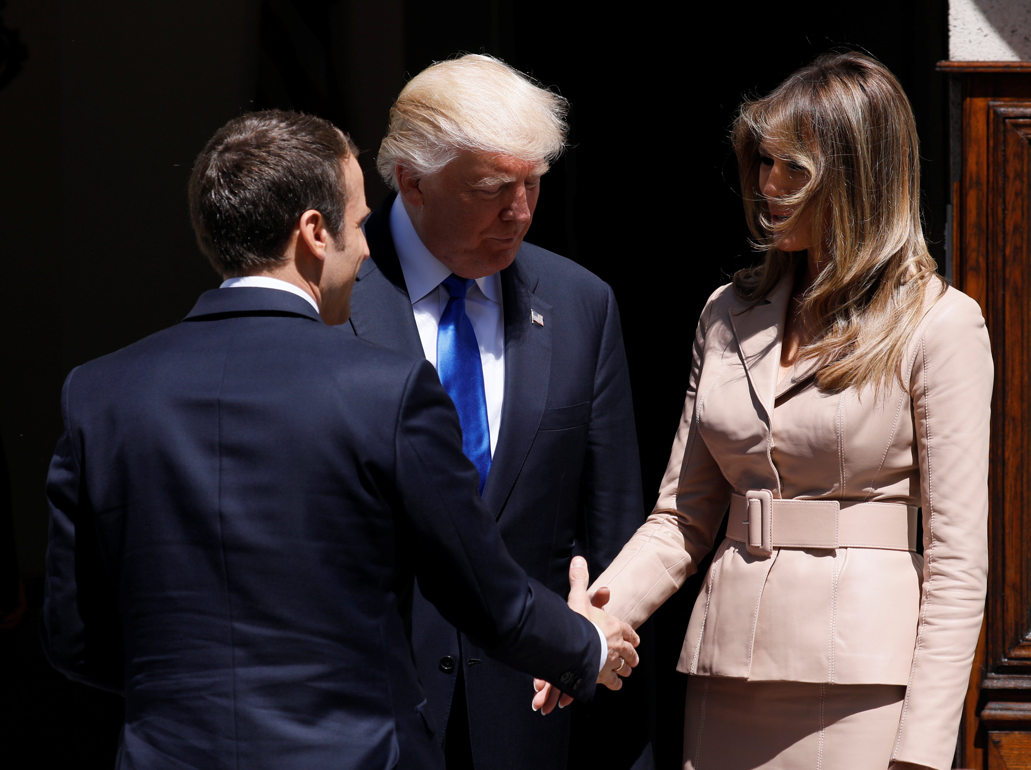 ترامب يلتقى ترامب وزوجته ميلانيا