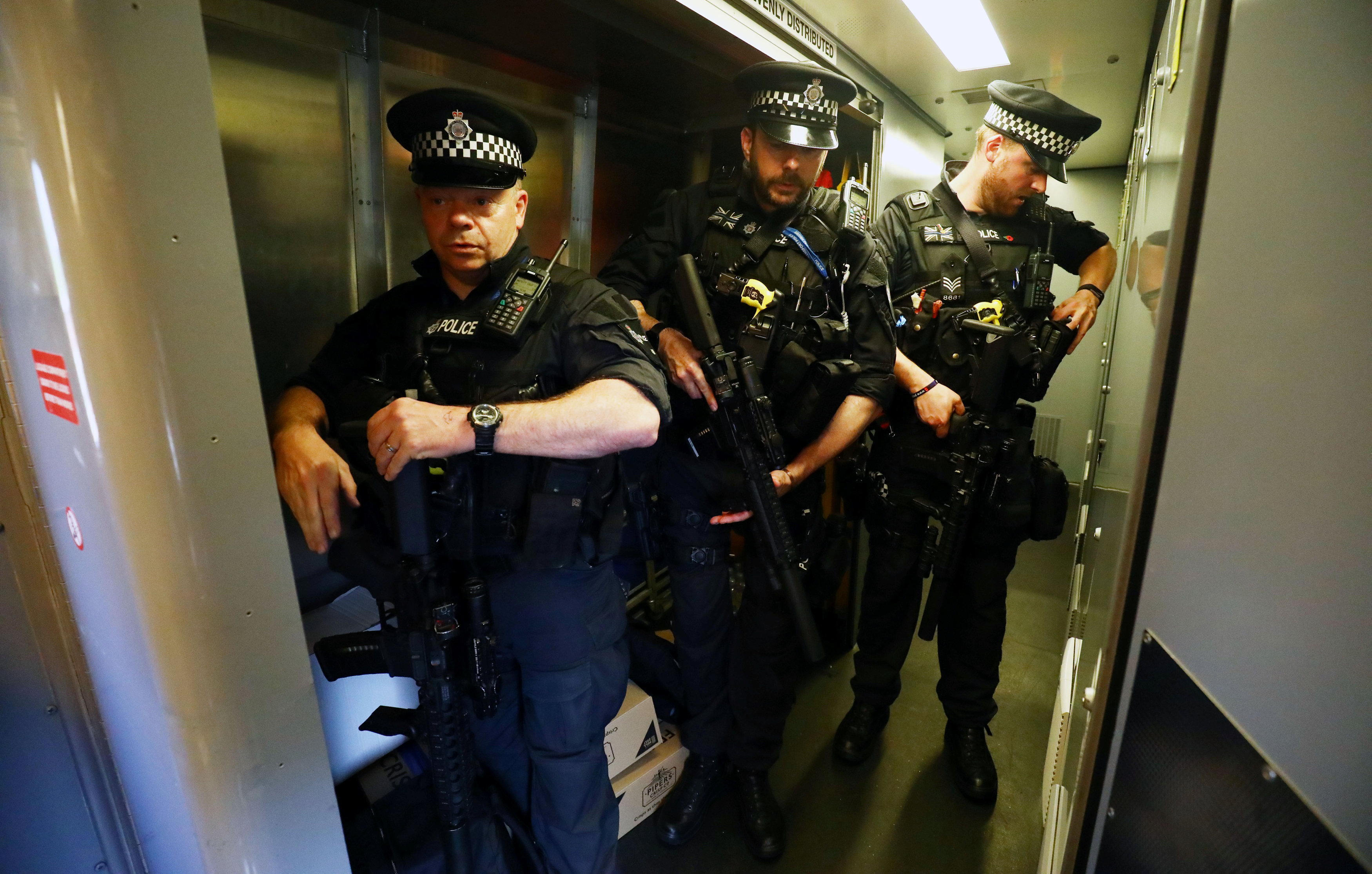 إجراءات أمنية مكثفة لتجنب الحوادث الإرهابية فى بريطانيا