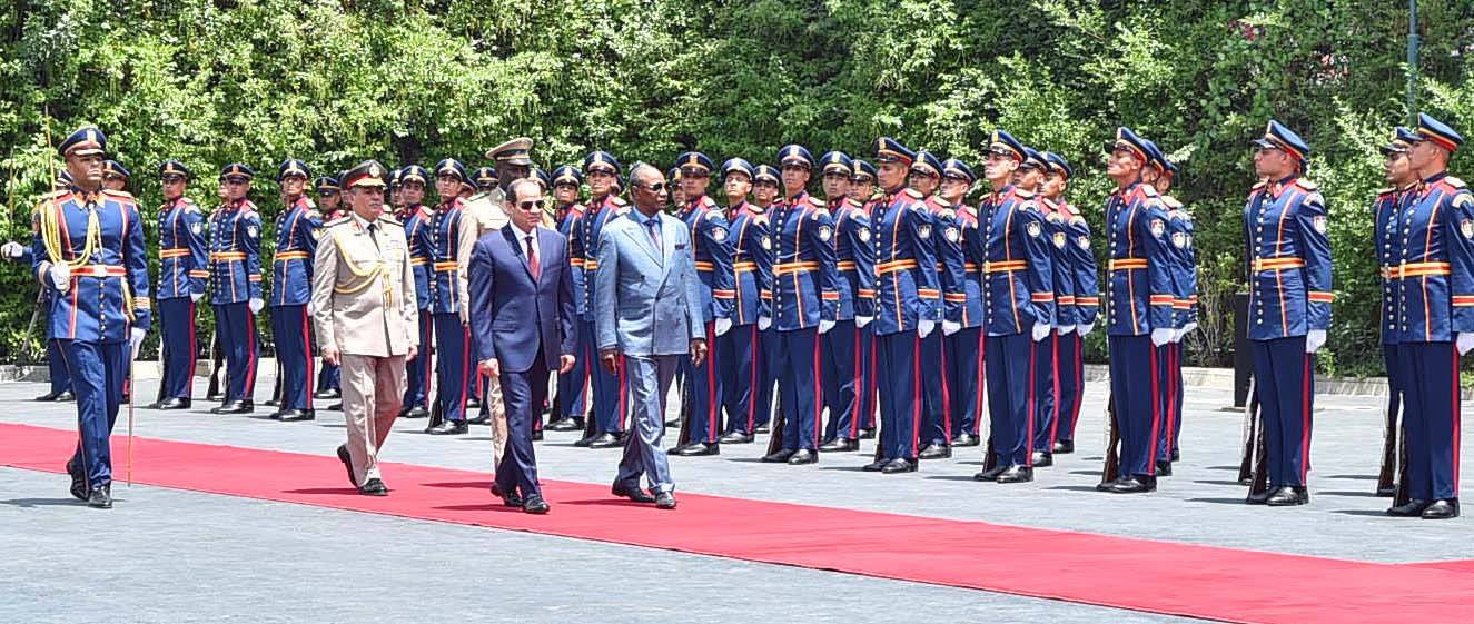 الرئيس السيسى يتقبل نظيره الغينى (8)