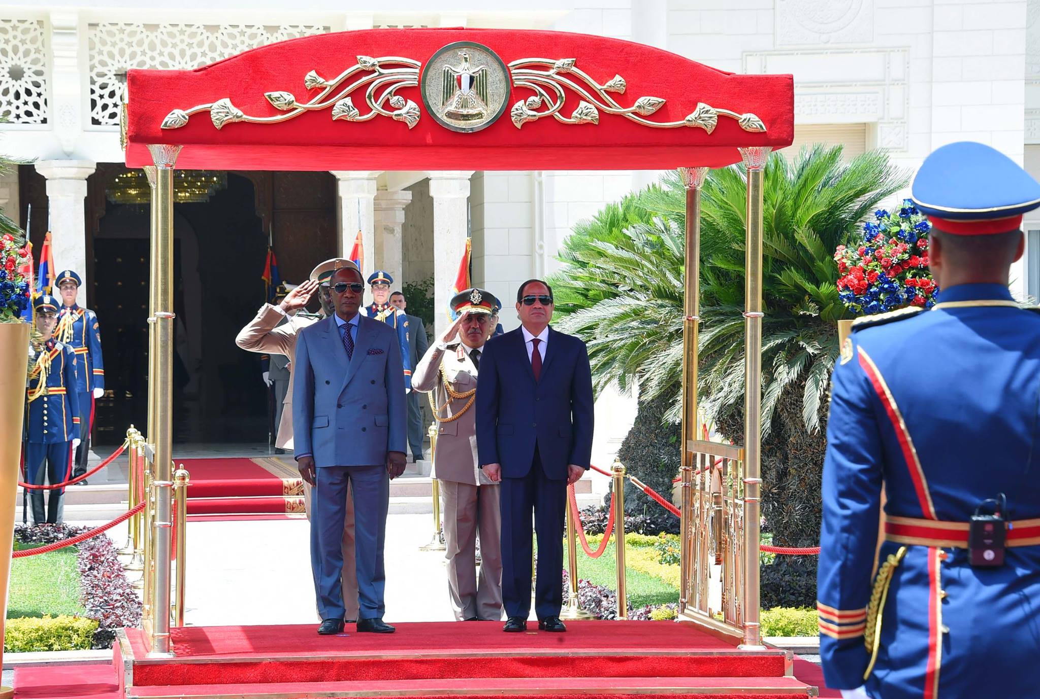 الرئيس السيسى يتقبل نظيره الغينى (5)